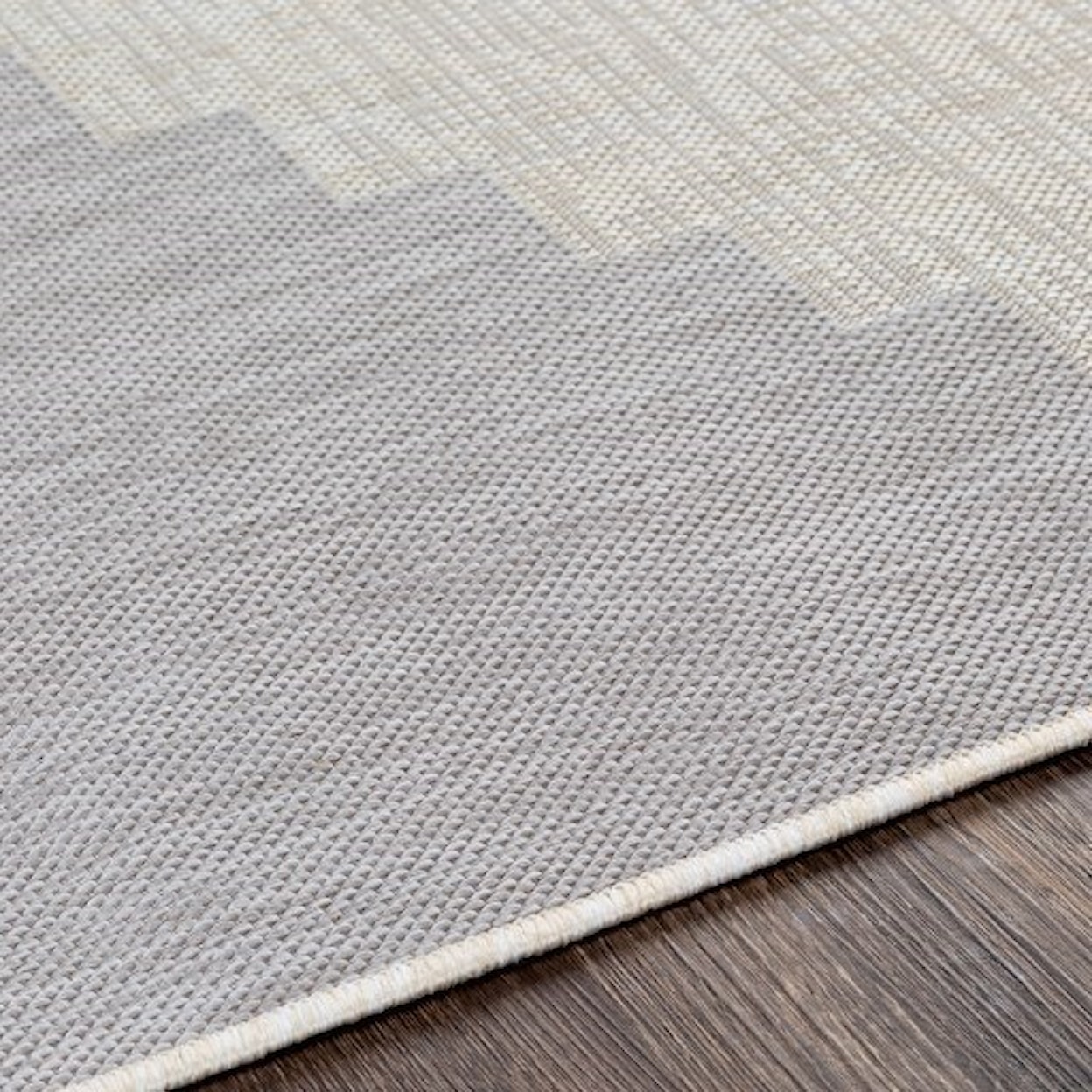 Surya Malibu 6'7" x 9' Rug