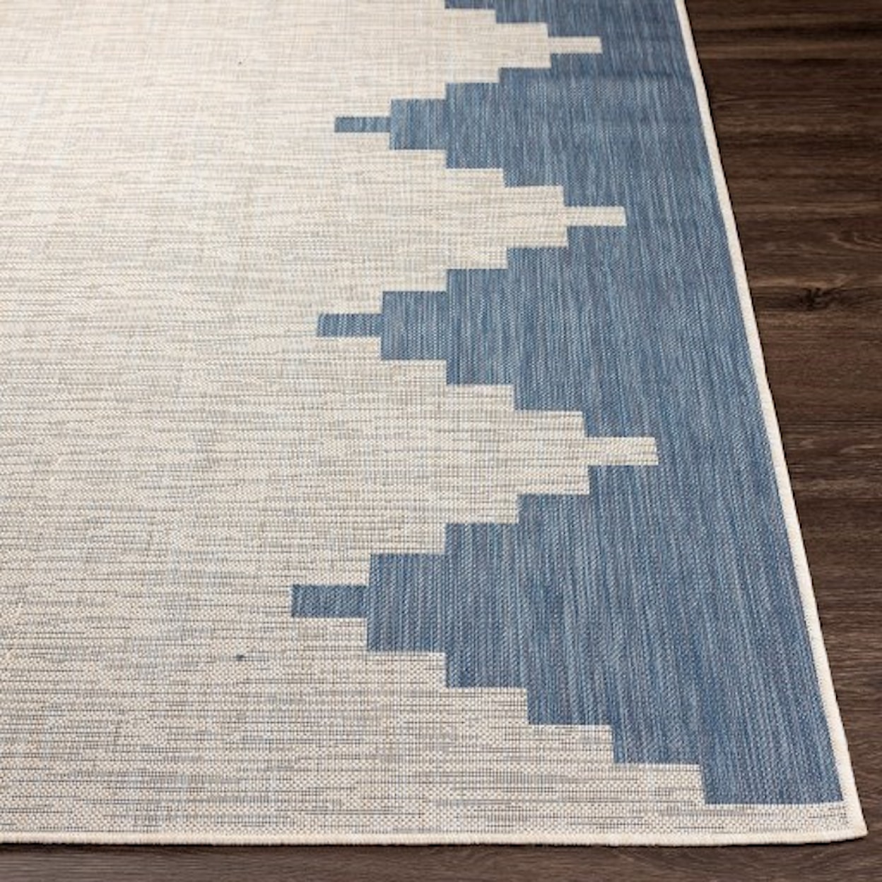 Surya Malibu 5'3" x 7' Rug