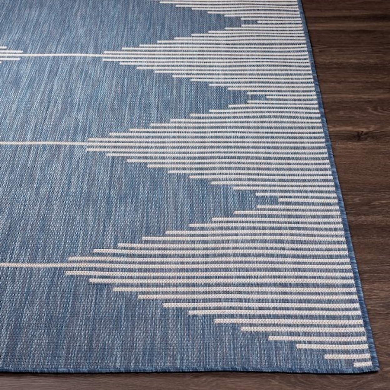 Surya Malibu 7'10" x 10' Rug