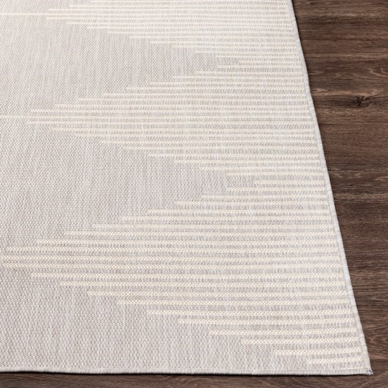 Surya Malibu 5'3" x 7' Rug