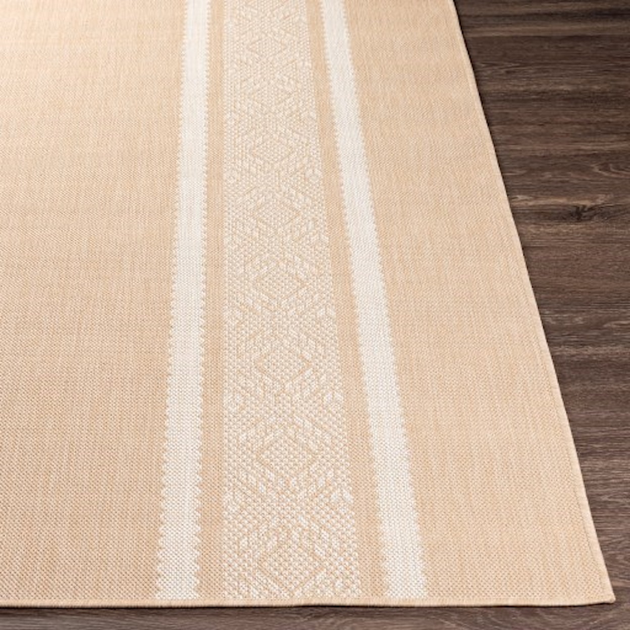 Surya Malibu 5'3" x 7' Rug