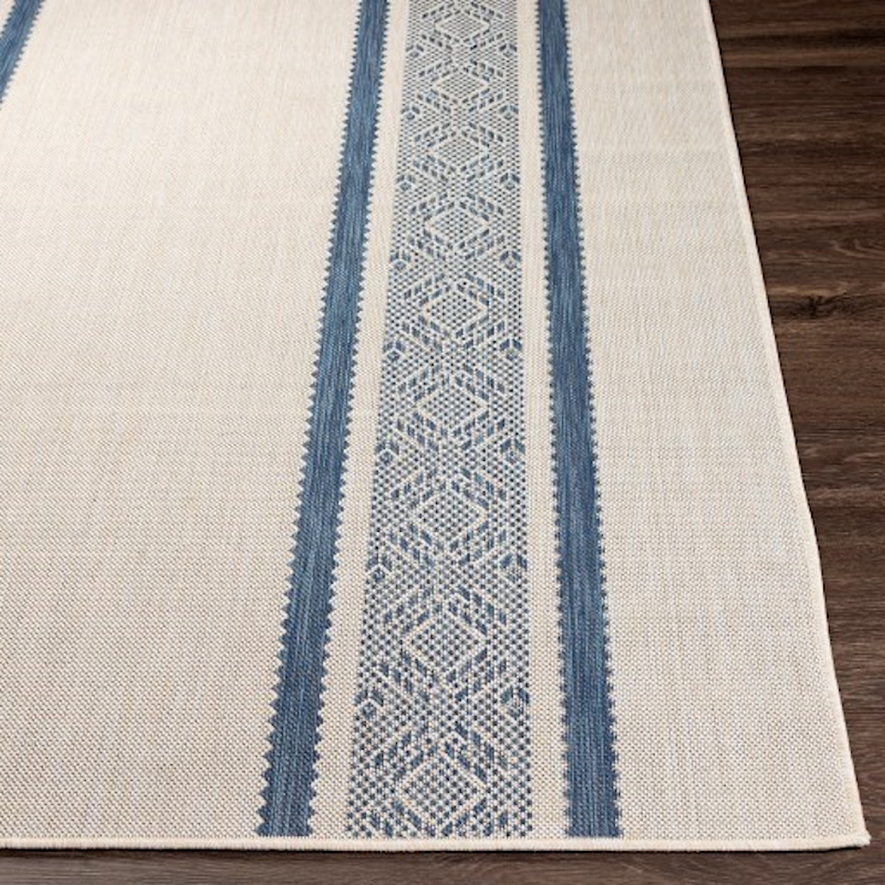 Surya Malibu 5'3" x 7' Rug