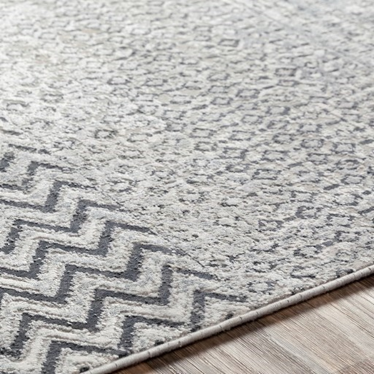 Surya Milano 2'7" x 5' Rug