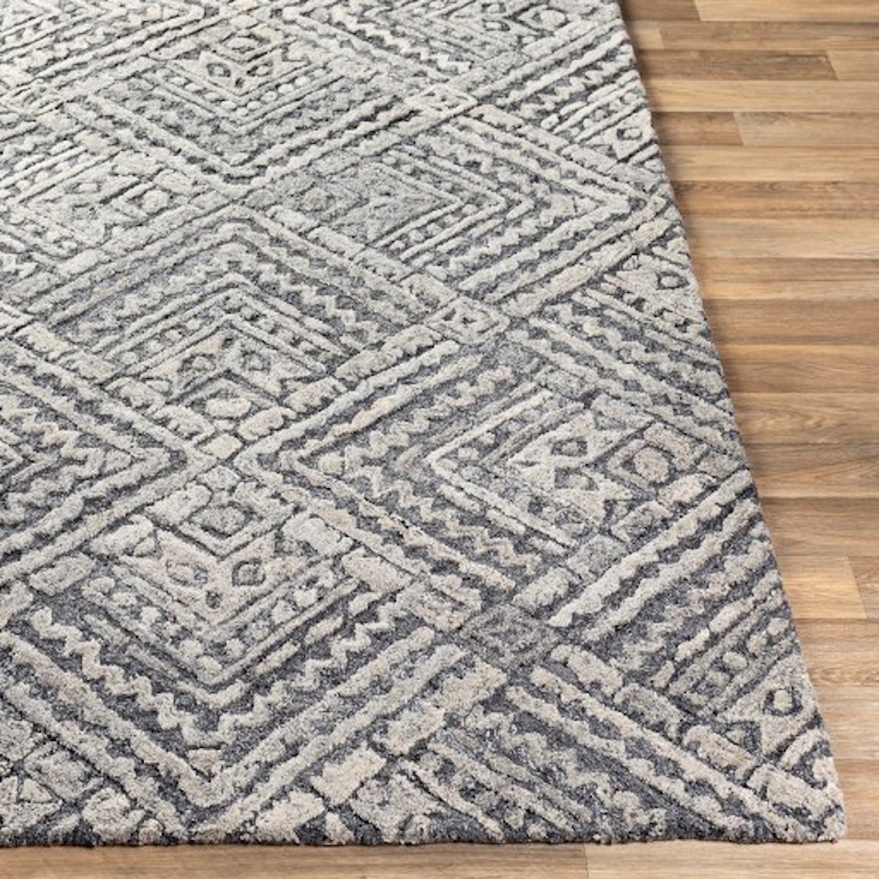 Surya Montclair 8' x 10' Rug