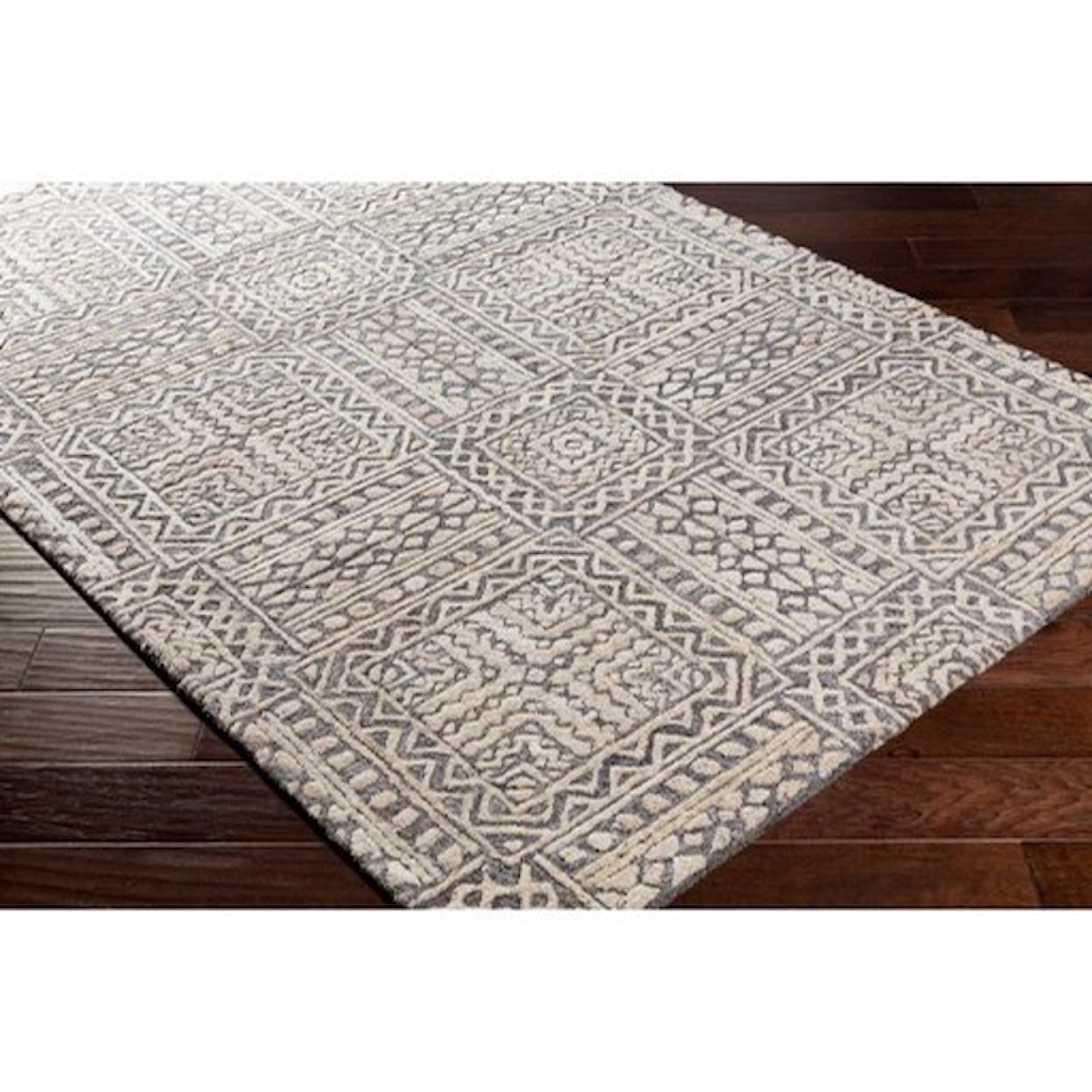 Surya Montclair 5' x 7'6" Rug