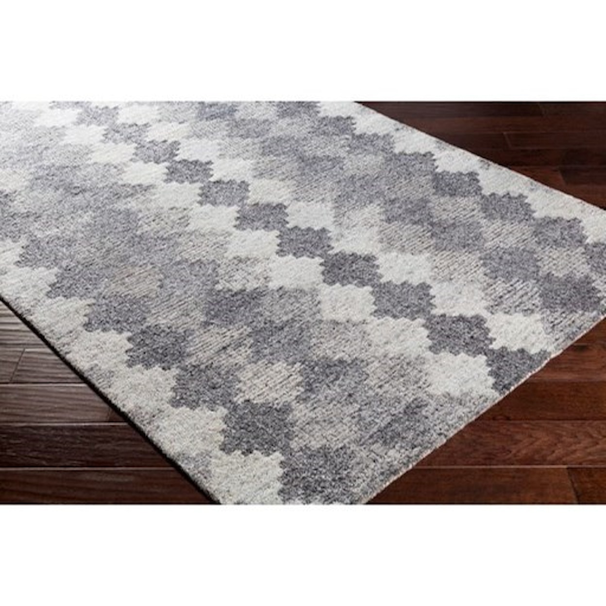 Surya Montclair 5' x 7'6" Rug