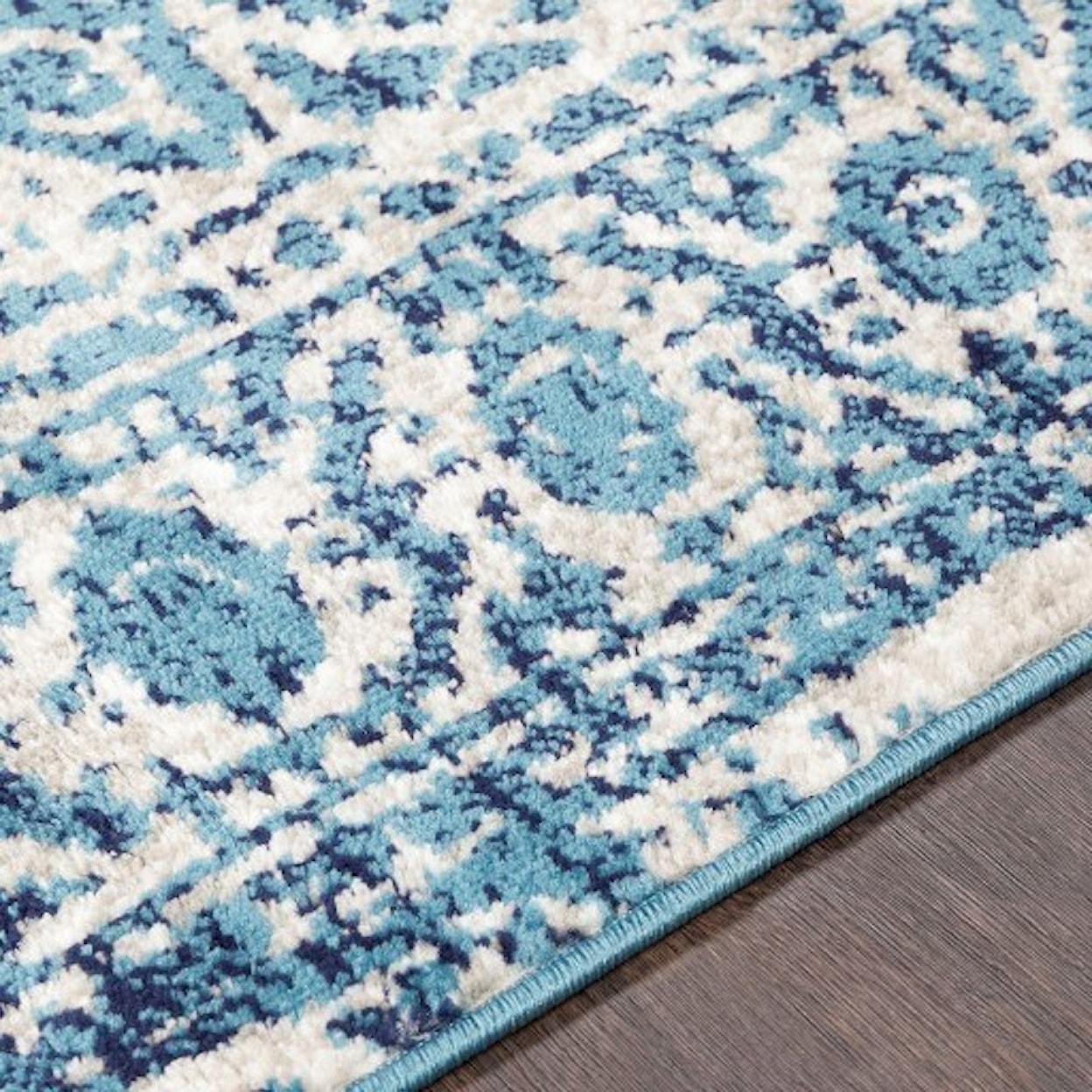 Surya Monte Carlo 2'7" x 7'3" Rug