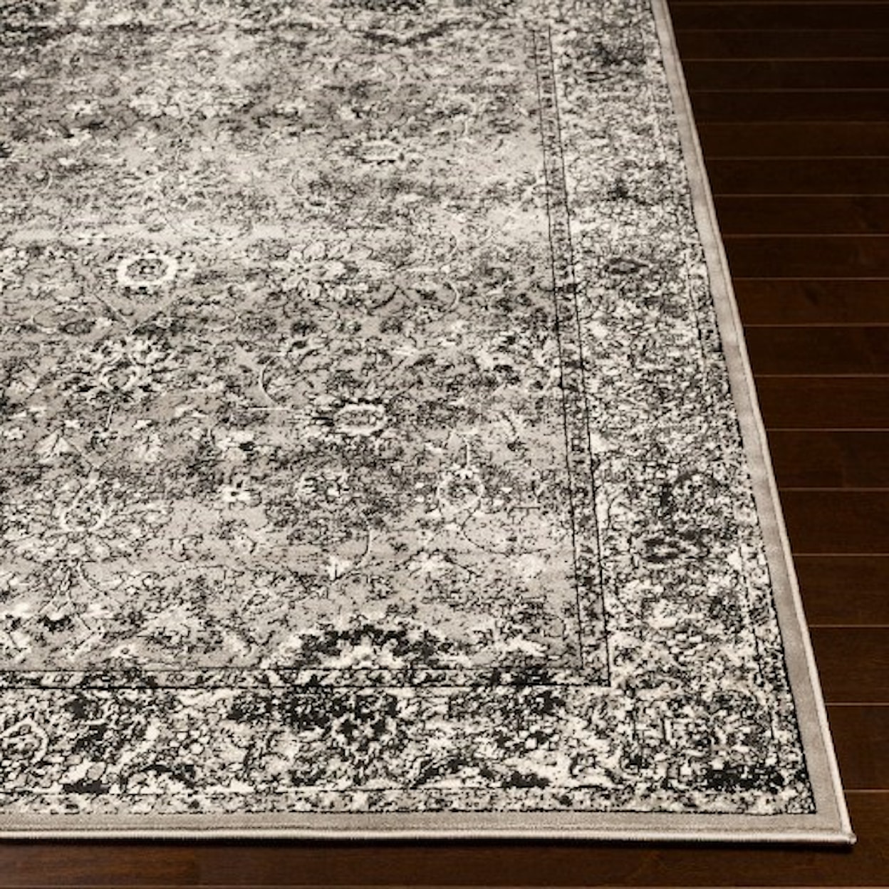 Surya Mumbai 3'11" x 5'7" Rug