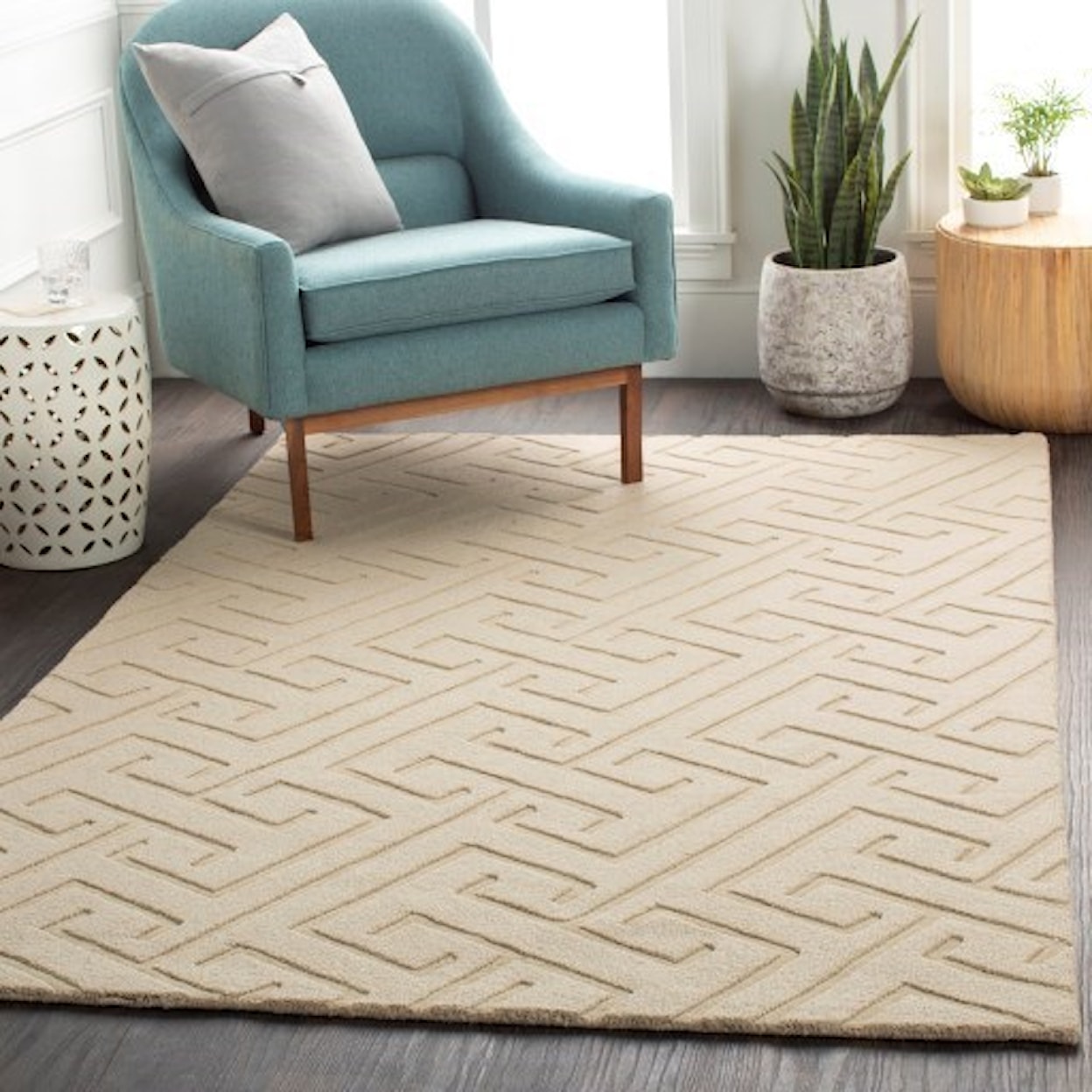 Surya Mystique 2' x 3' Rug