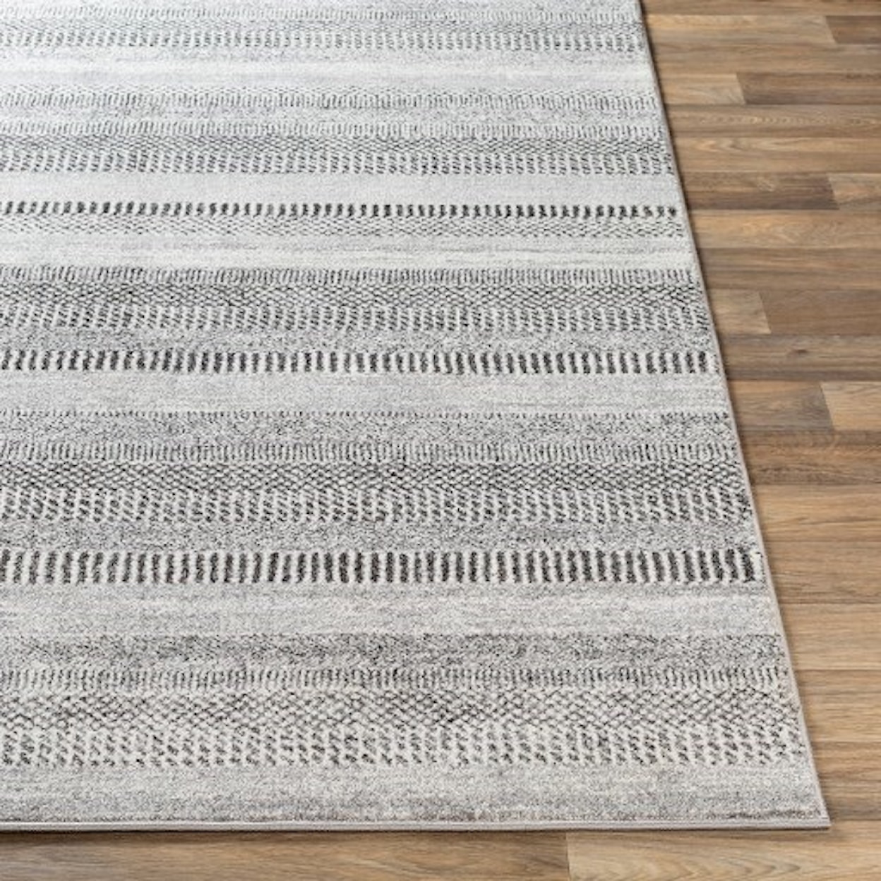 Surya Nepali 5'3" x 7'3" Rug