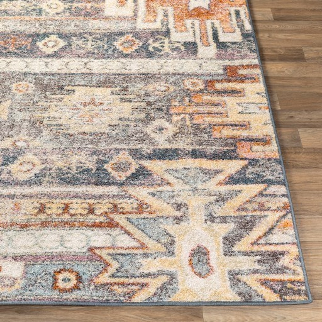 Surya New Mexico 5'3" x 7'3" Rug