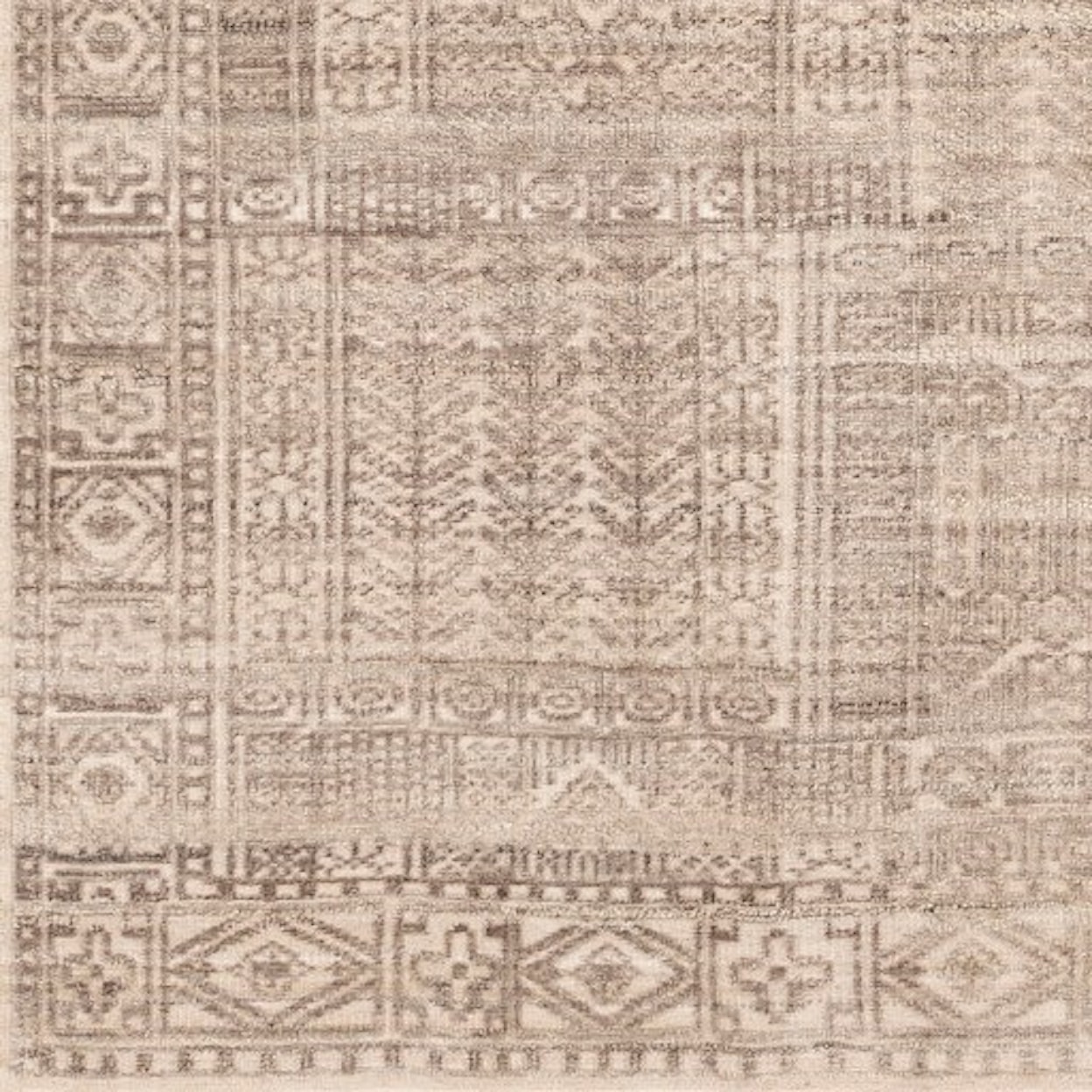 Surya Nobility 4' x 6' Rug