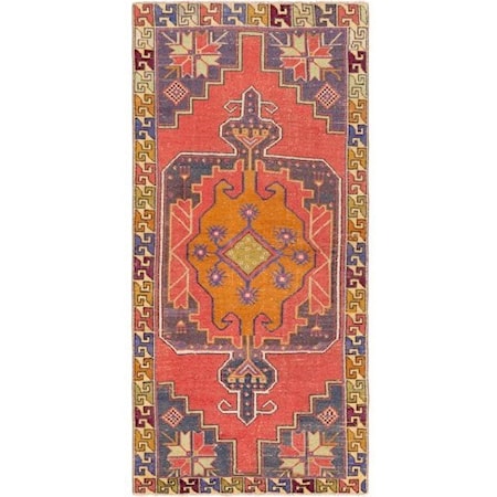 4'1" x 8'6" Rug