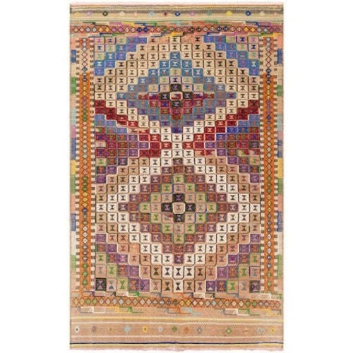 5'9" x 9'2" Rug