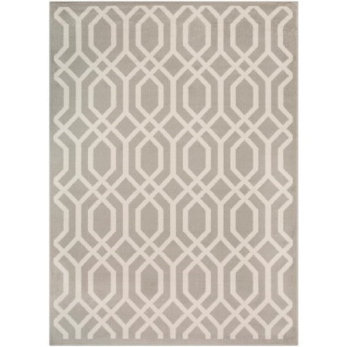 2' x 2'11" Rug