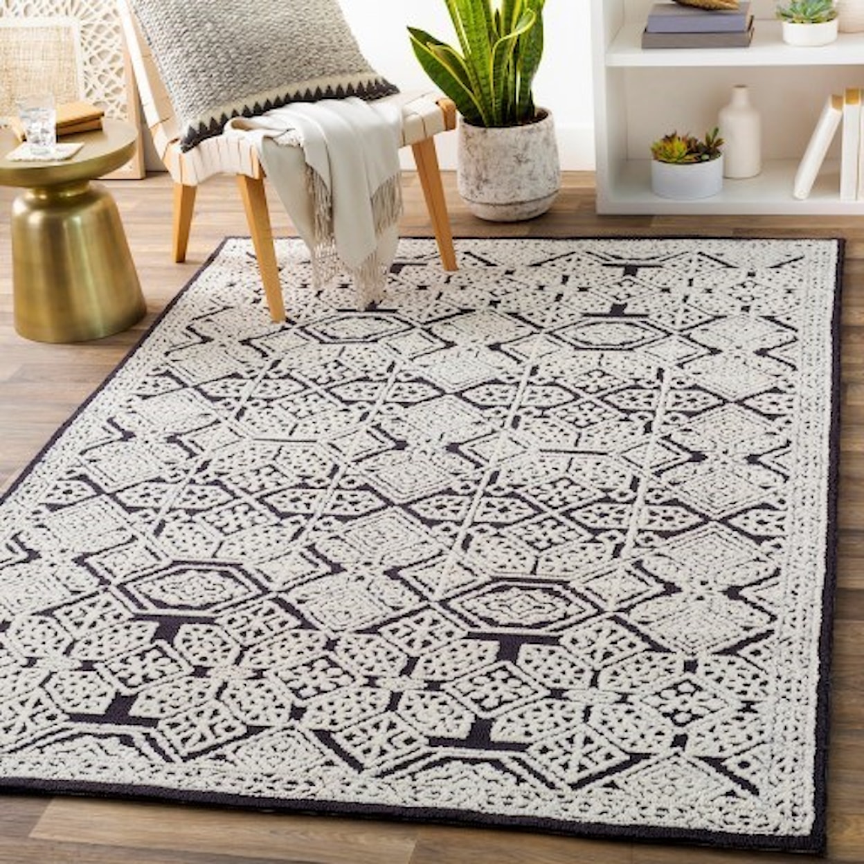 Surya Padma 2' x 3' Rug