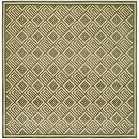 7'6" Square Rug