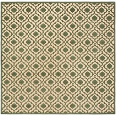 7'6" Square Rug