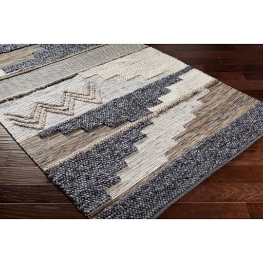 2'6" x 8' Rug
