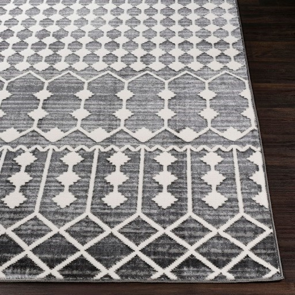 Surya Rabat 5'3" x 7'3" Rug