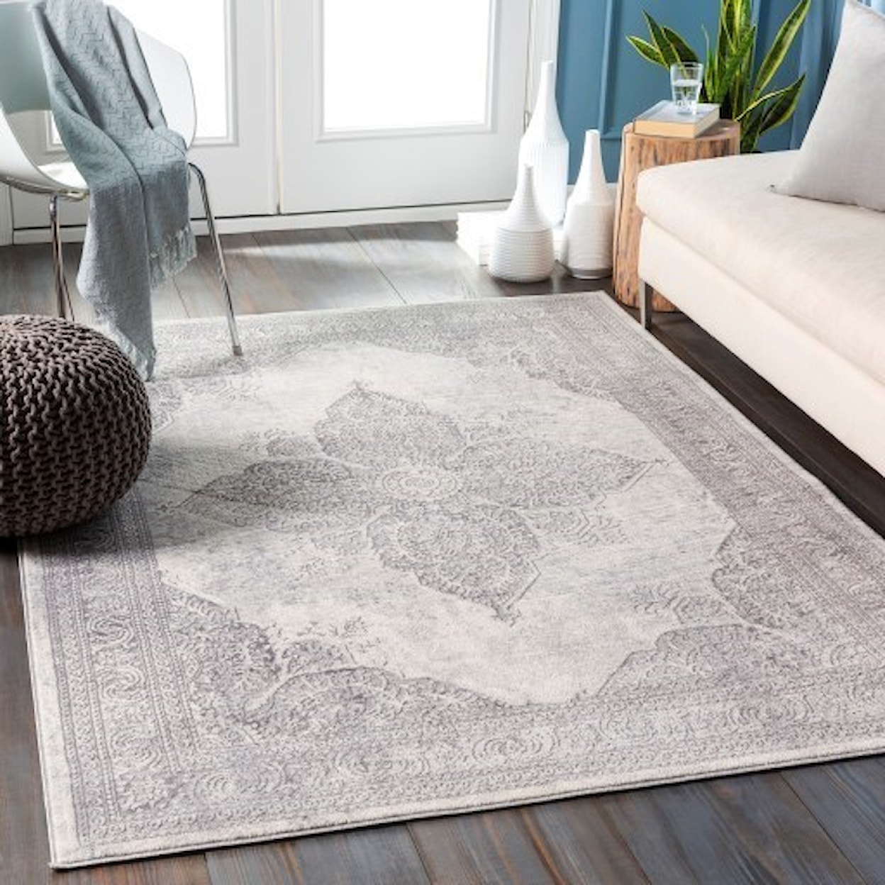 Surya Roma 5'3" x 7'1" Rug