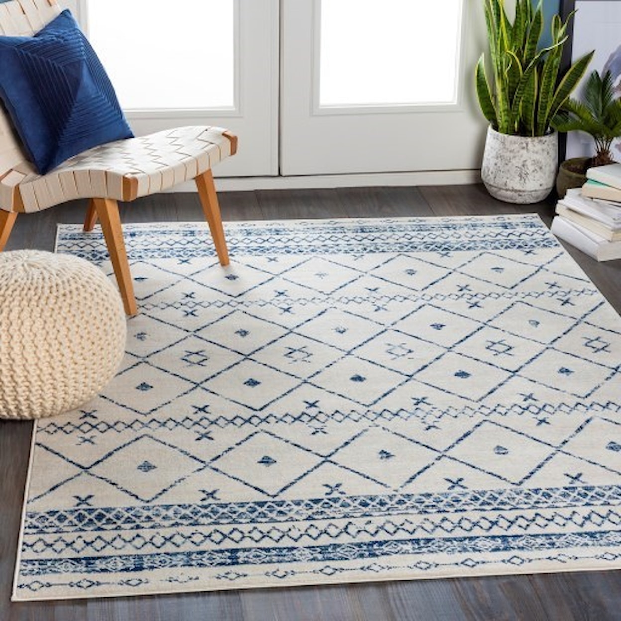 Surya Roma 5'3" x 7'1" Rug