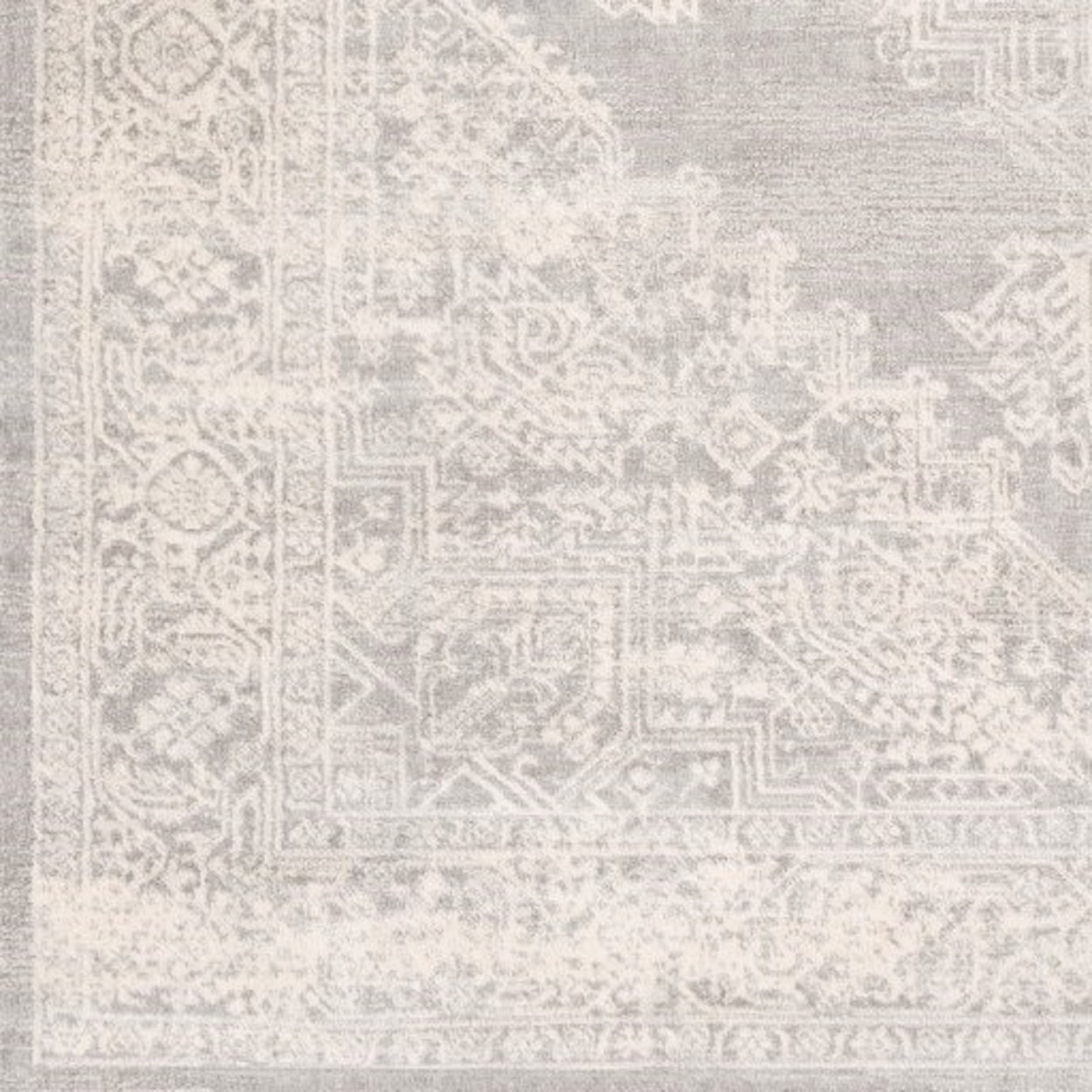 Surya Roma 5'3" x 7'1" Rug