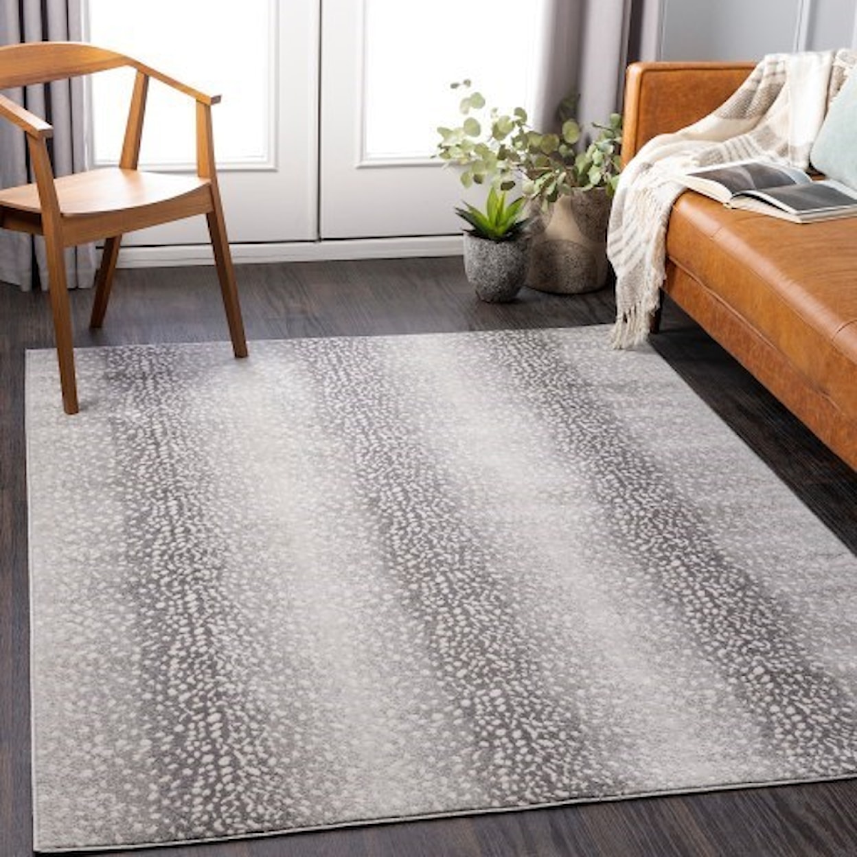 Surya Roma 5'3" x 7'1" Rug