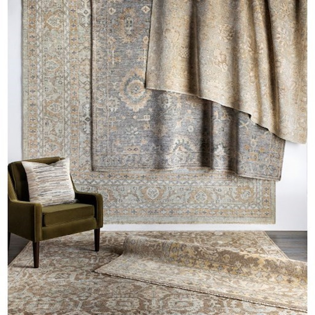 Surya Royal 6' x 9' Rug