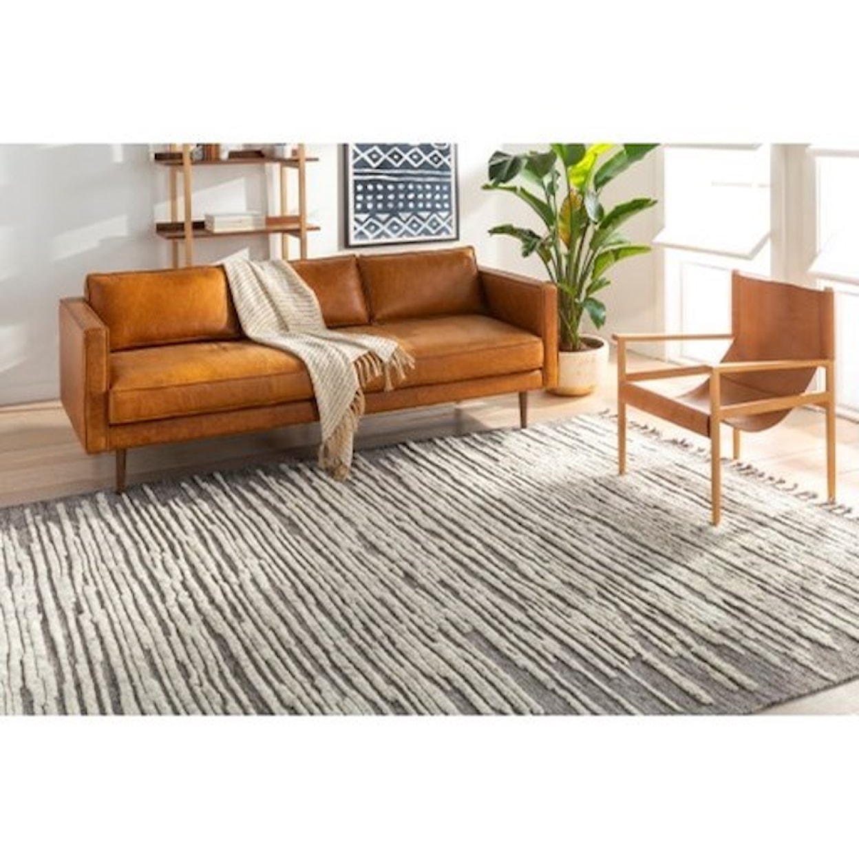 Surya Sahara 2' x 3' Rug