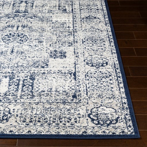 2' x 2'11" Rug