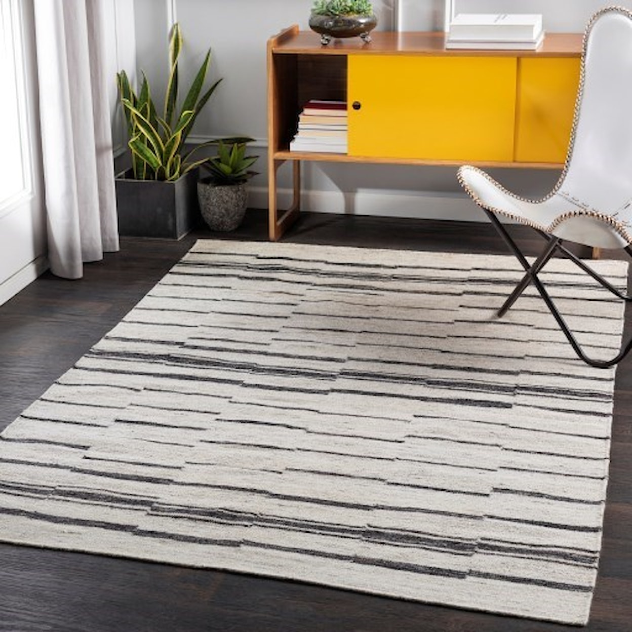 Surya Tamaris 2' x 3' Rug