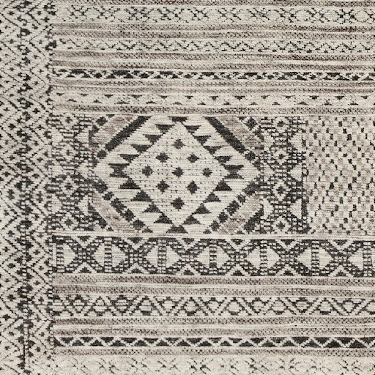 Surya Tunus 4' x 6' Rug