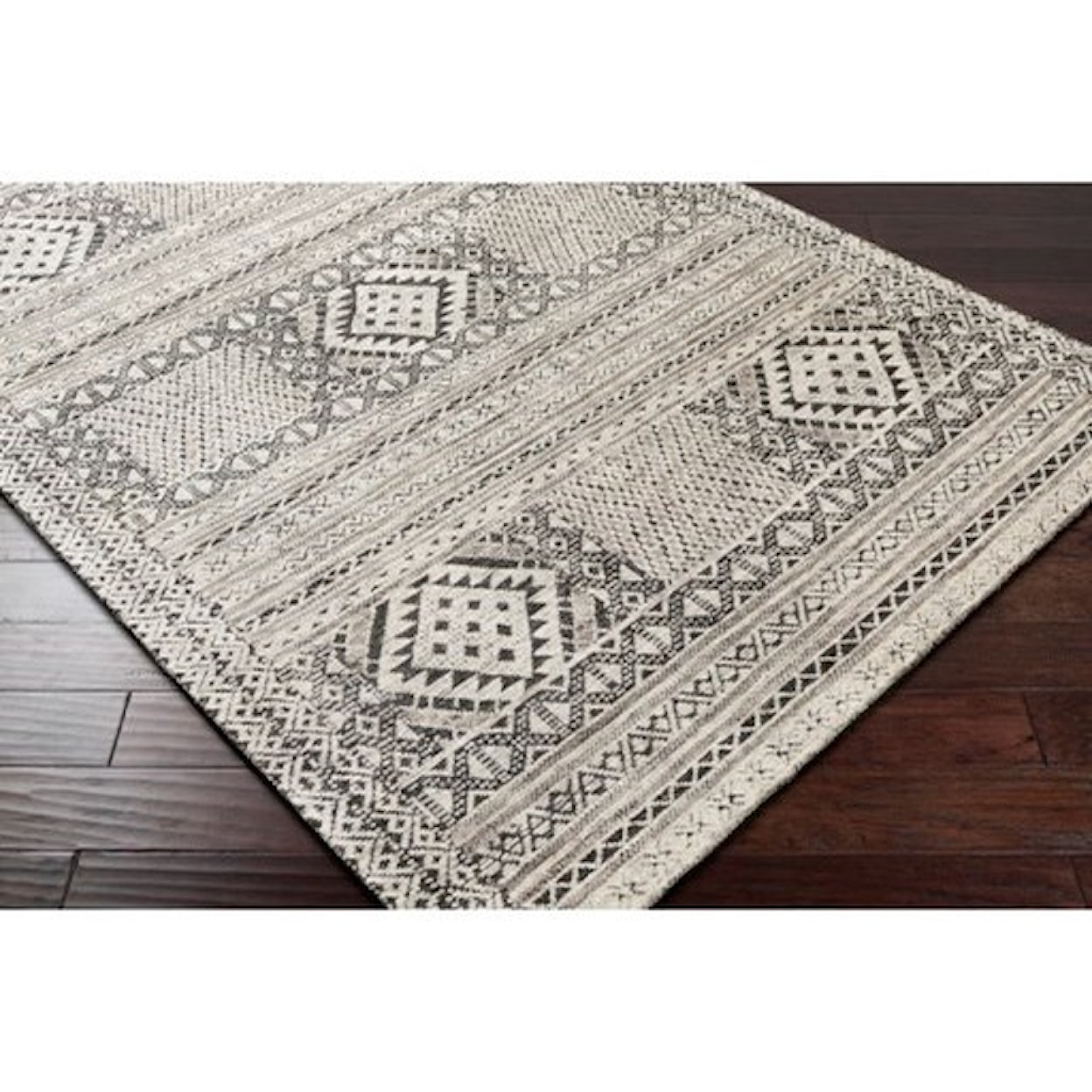 Surya Tunus 4' x 6' Rug