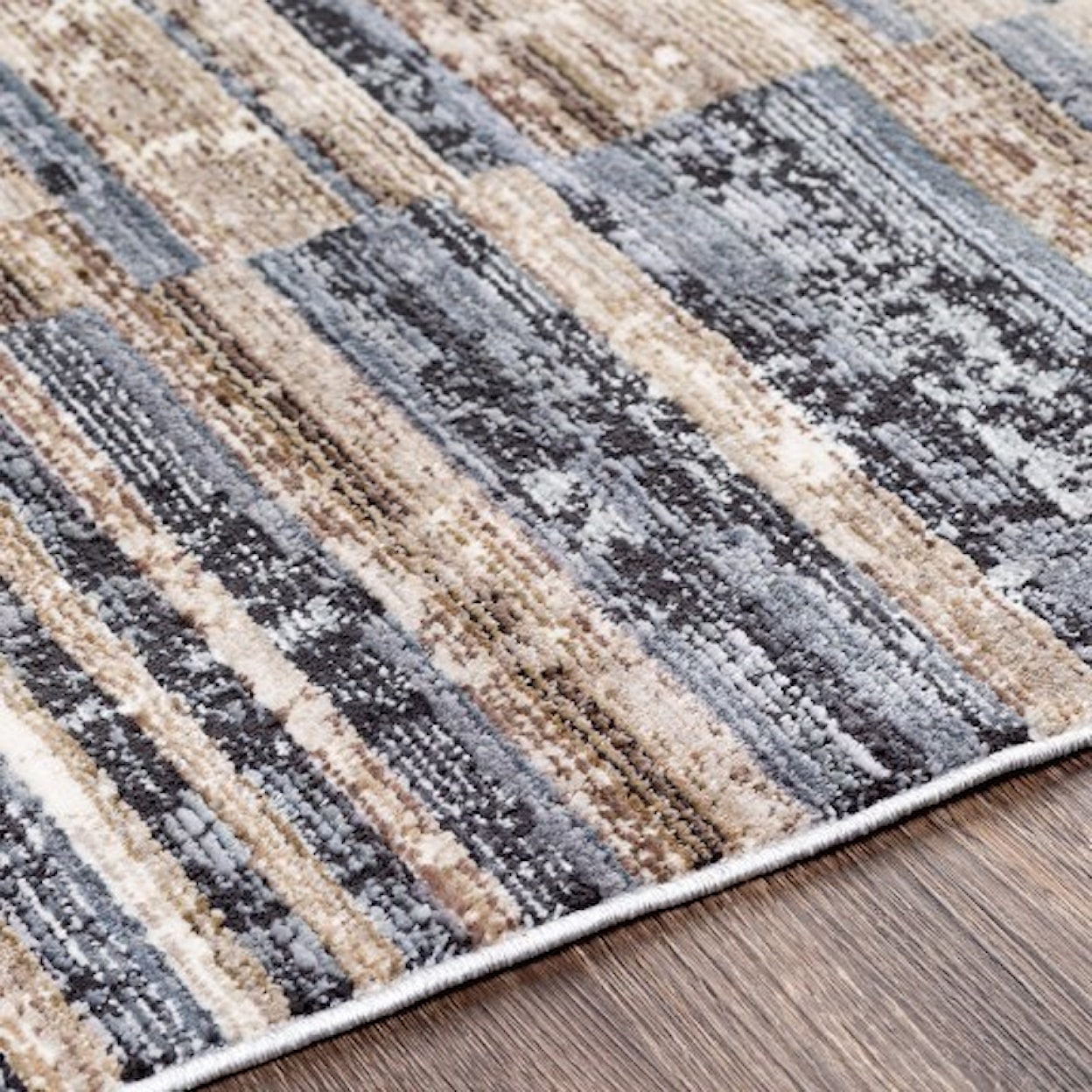 Surya Valour 5' x 7'10" Rug