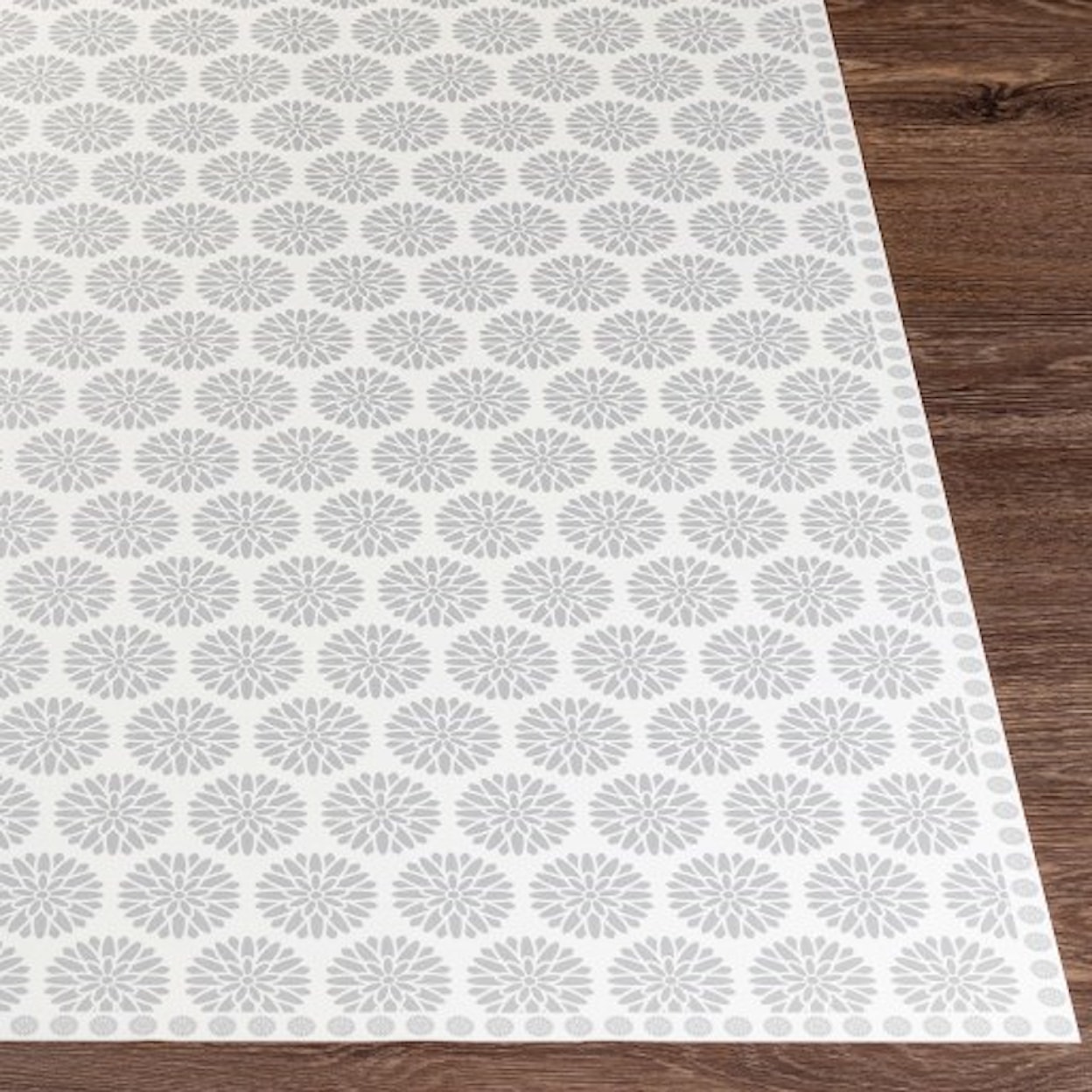 Surya Vinilo 2' x 3'11" Rug