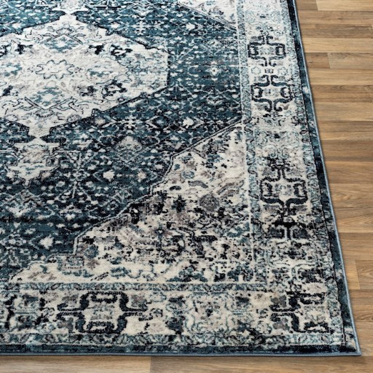 Surya Wanderlust 2' x 3' Rug