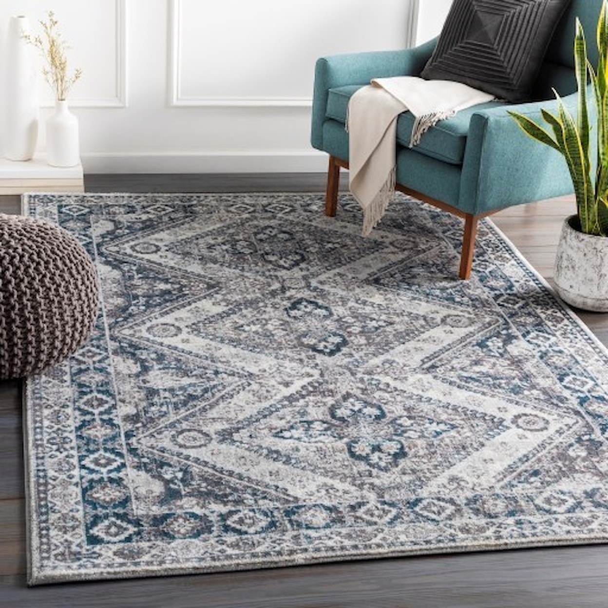 Surya Wanderlust 2' x 3' Rug