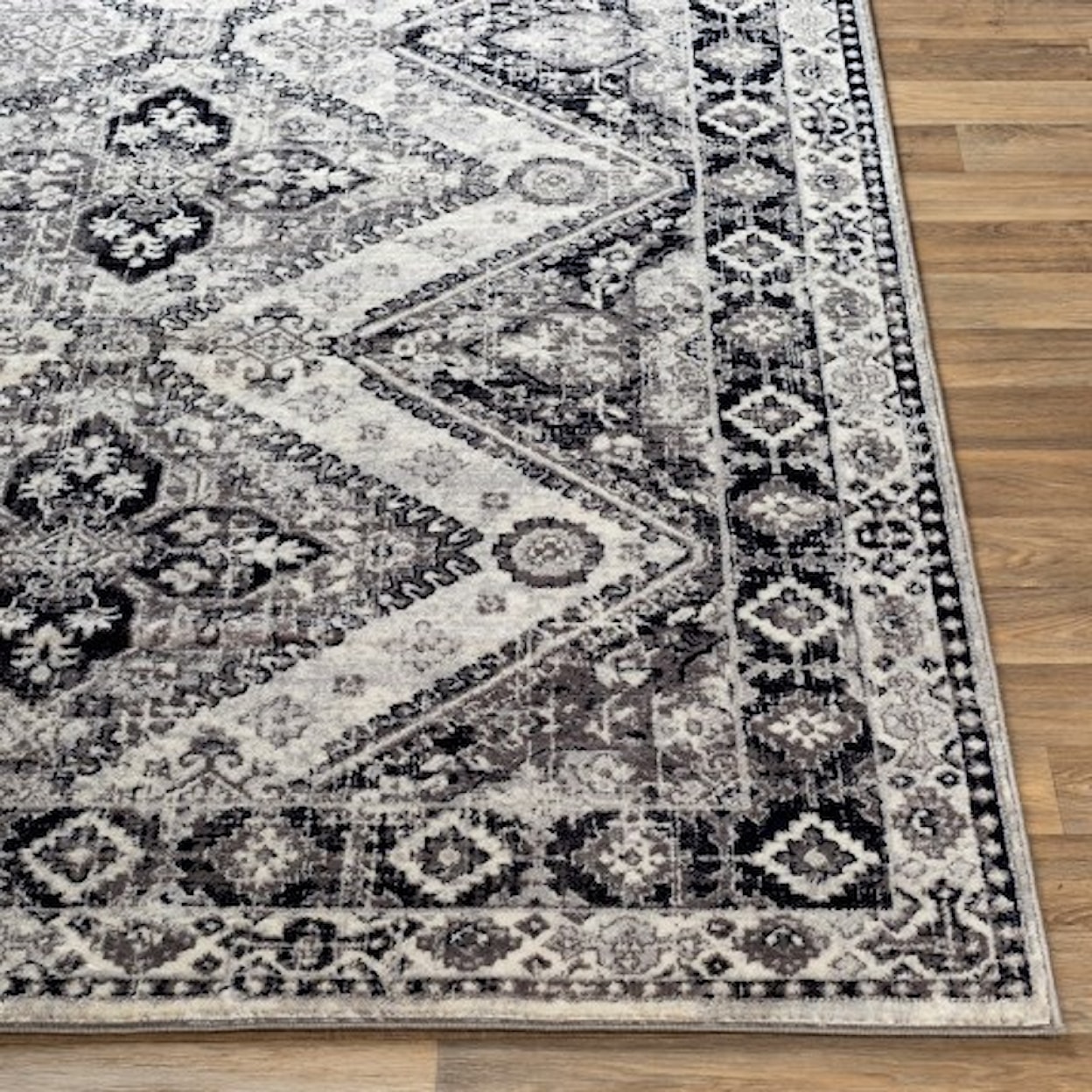 Surya Wanderlust 2' x 3' Rug