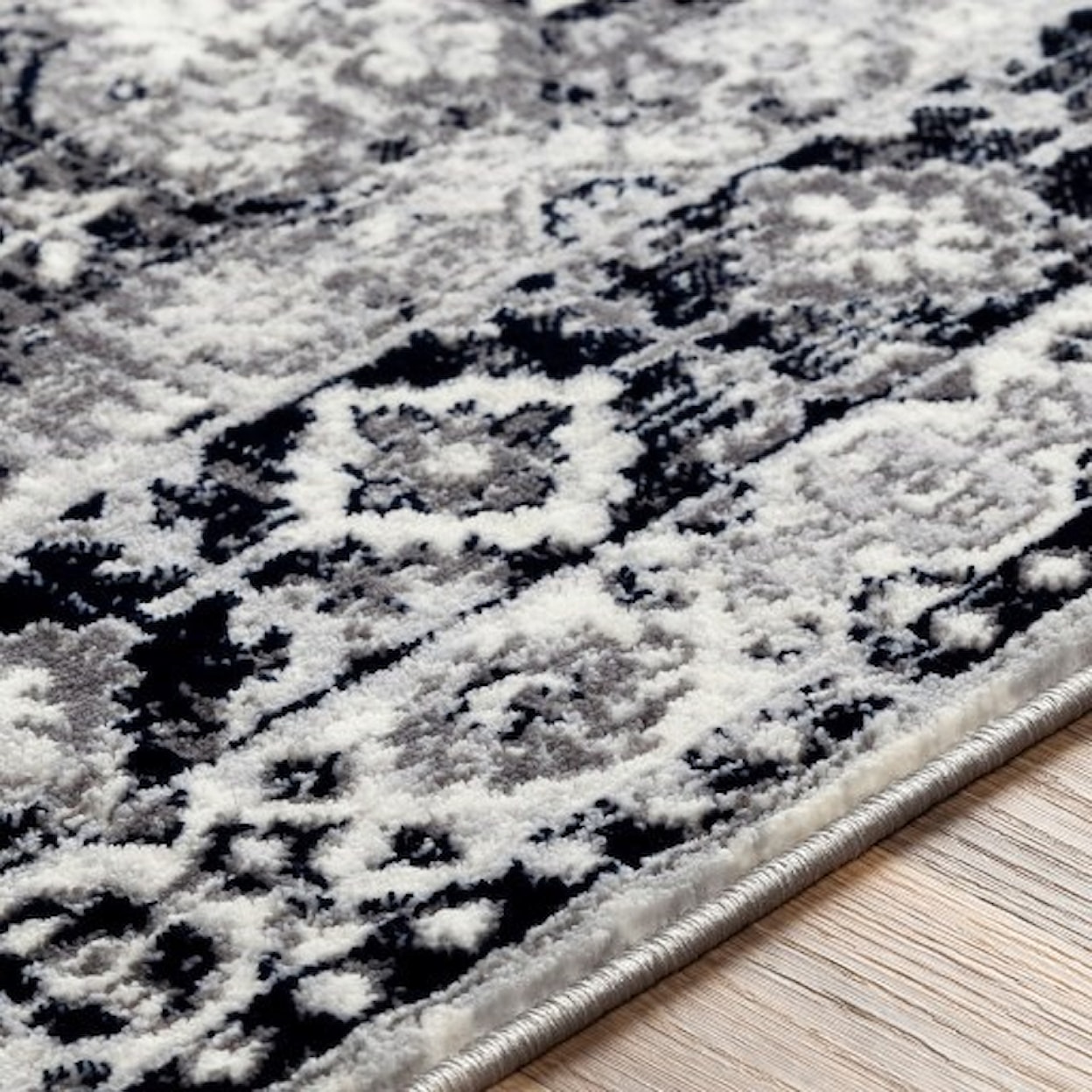 Surya Wanderlust 5'3" x 7'3" Rug