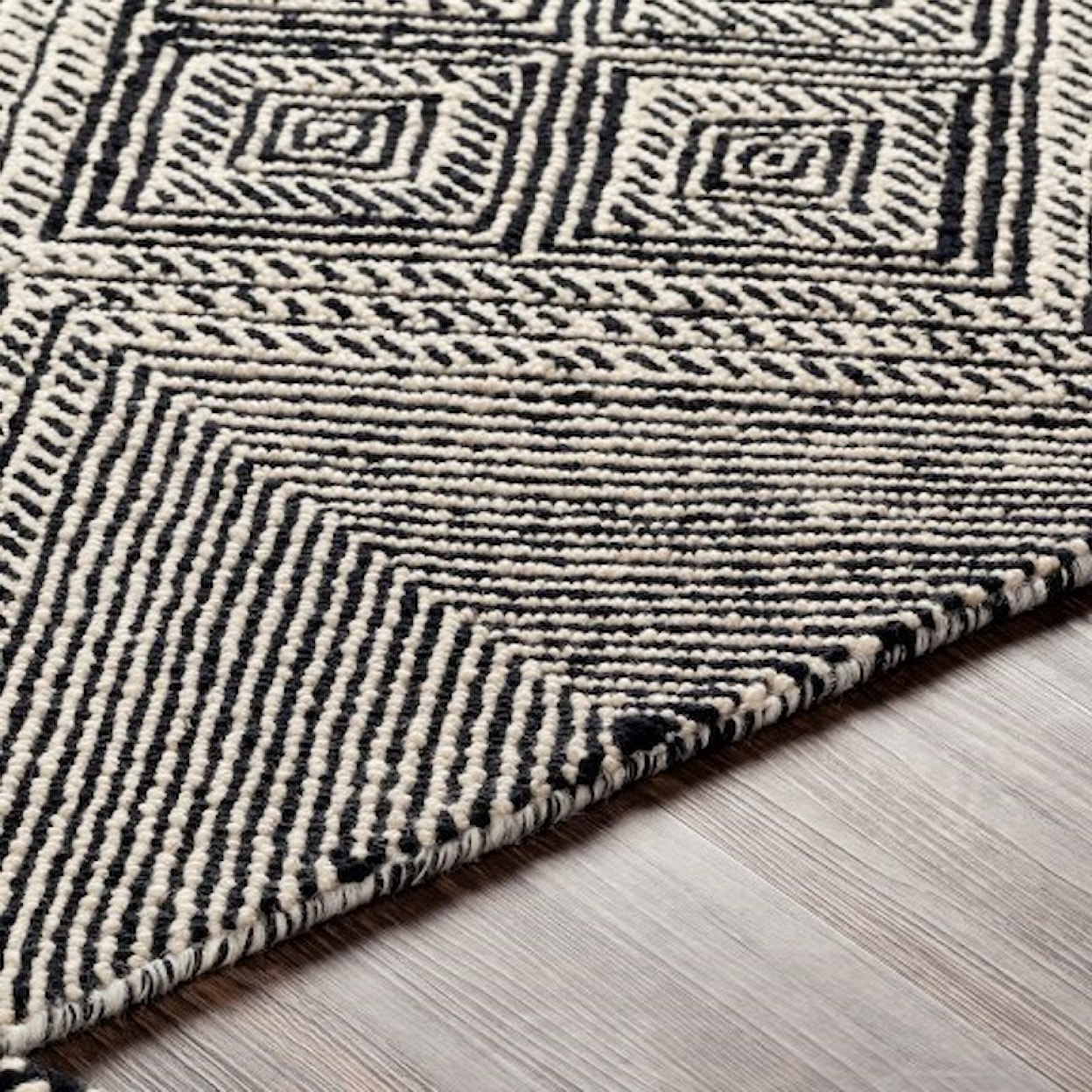 Surya Zanafi Tassels ZTS-2309 5' x 7'6" Rug