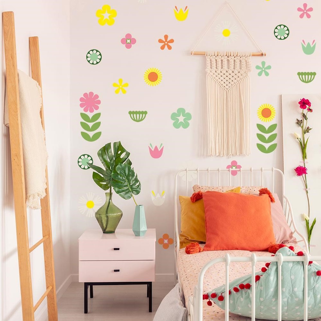 Tempaper Wall Decals Retro Flower