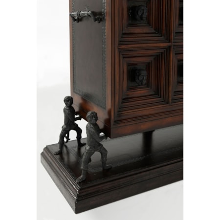 The Humorous Chest