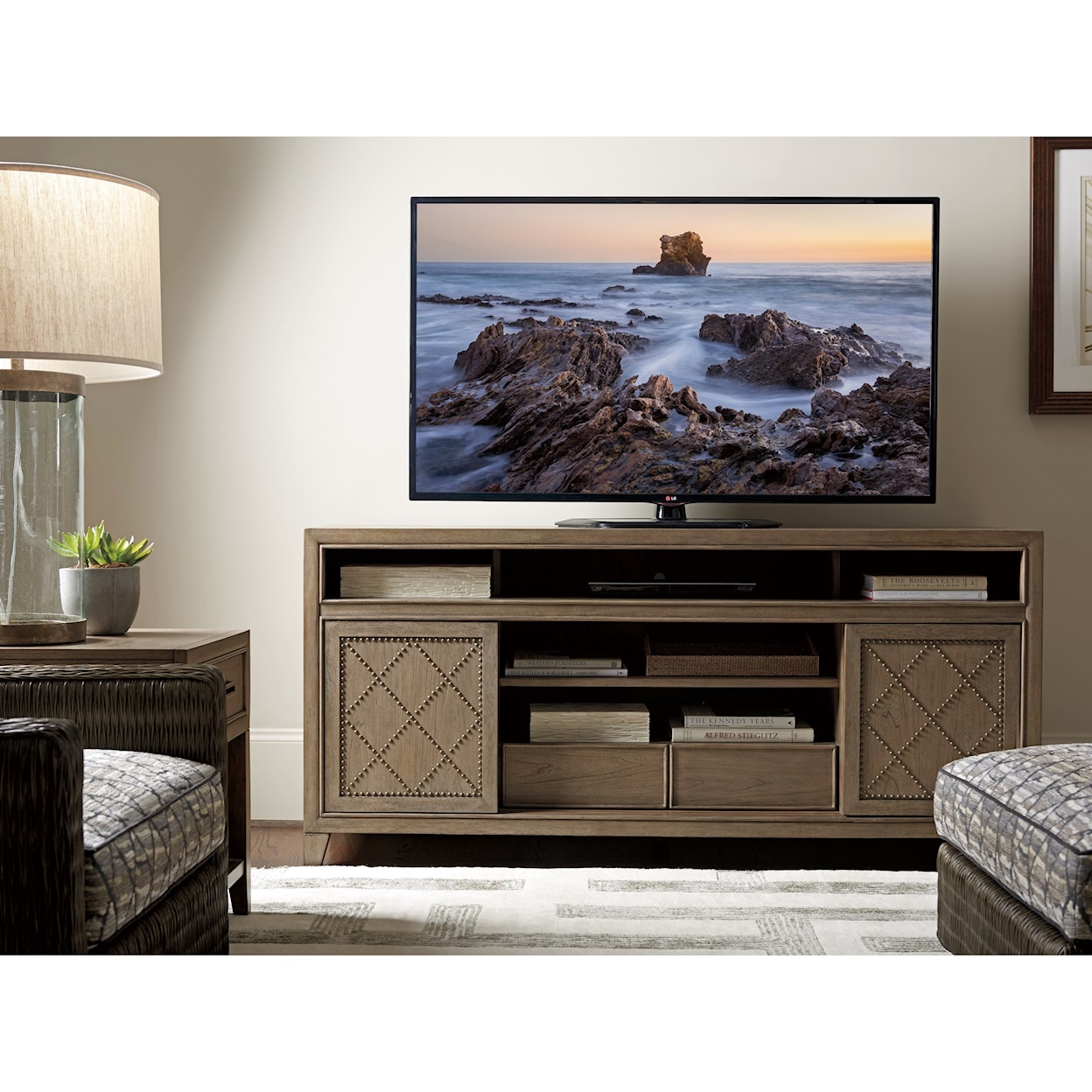 Tommy Bahama Home Cypress Point Fairbanks Media Console