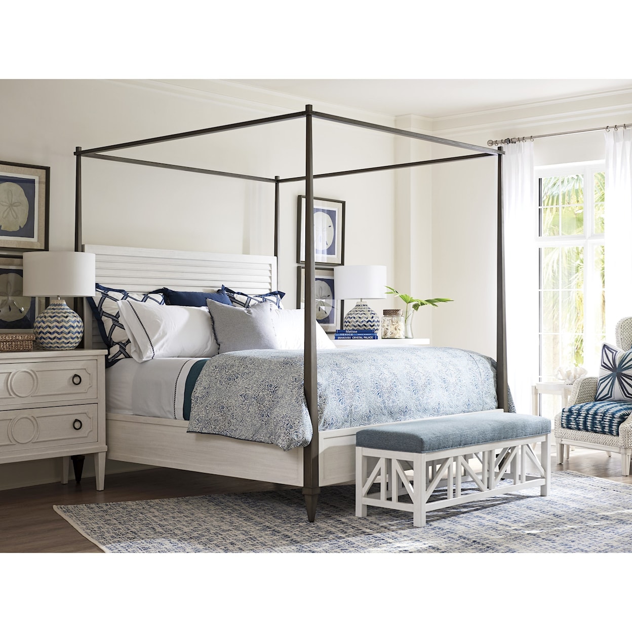 Tommy Bahama Home Ocean Breeze Coral Gables Poster Bed King