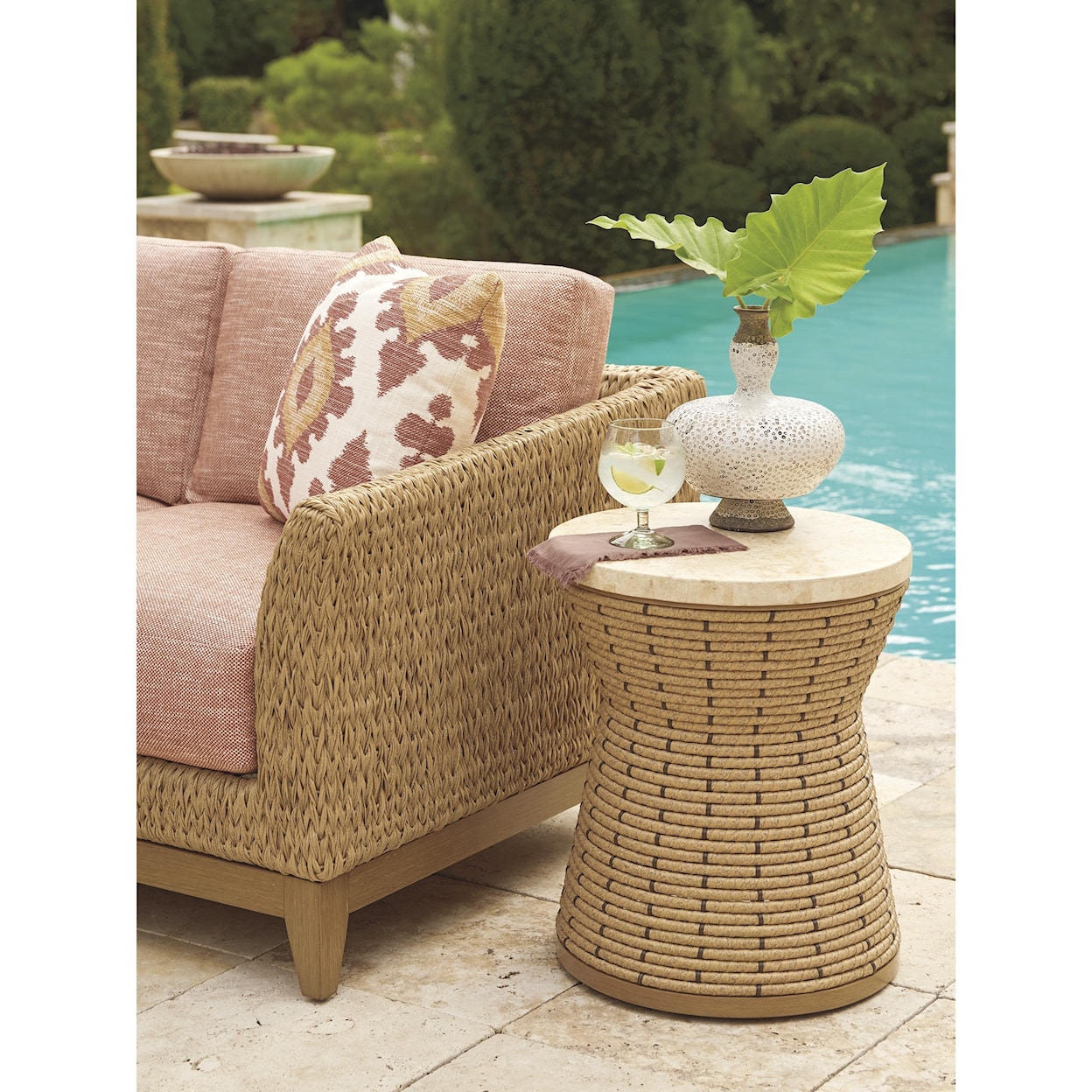 Tommy Bahama Outdoor Living Los Altos Valley View Round Side Table