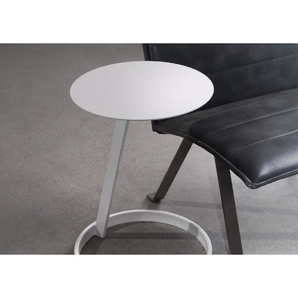 Trica Aroma Chairside Table
