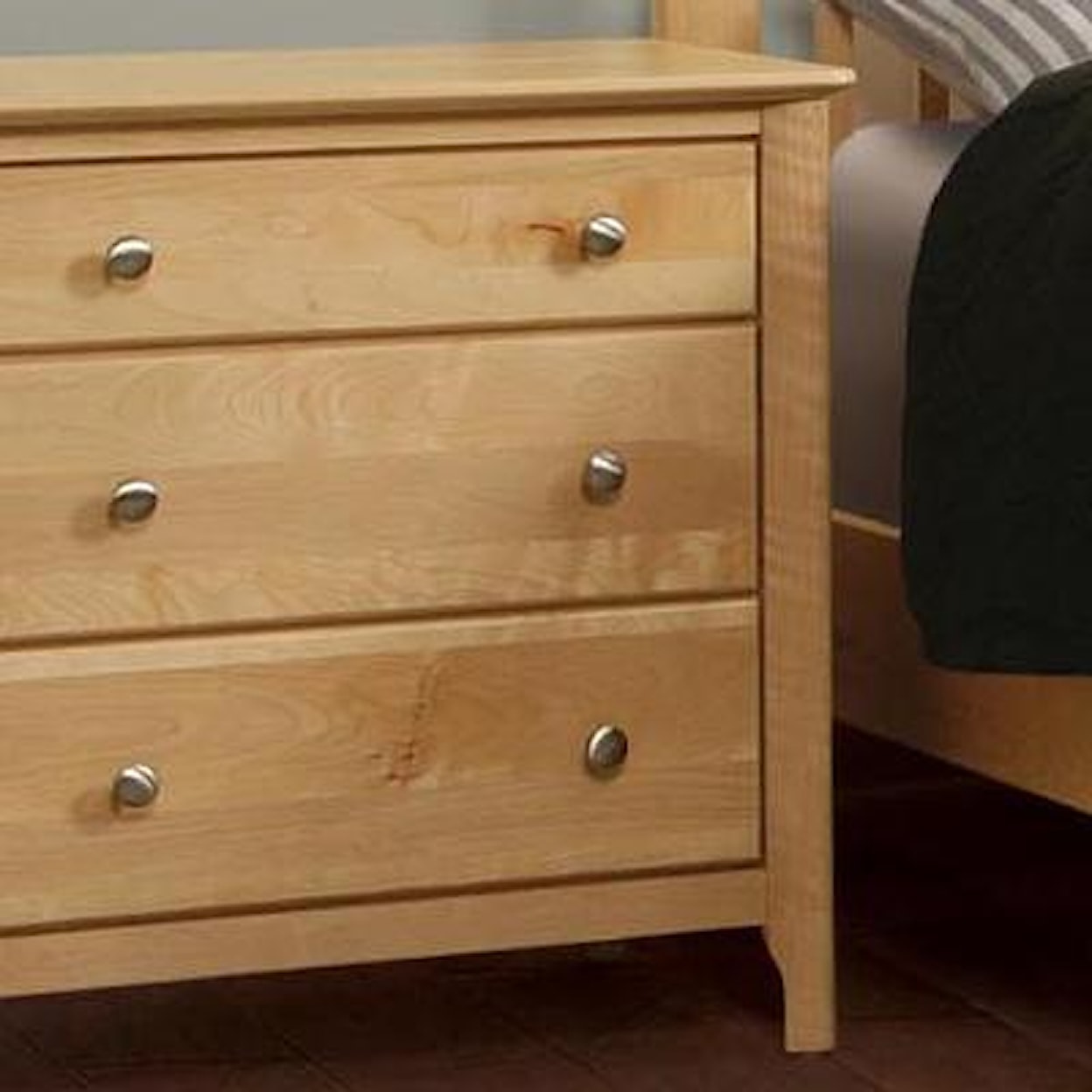 Witmer Furniture Stratford 3-Drawer Night Stand