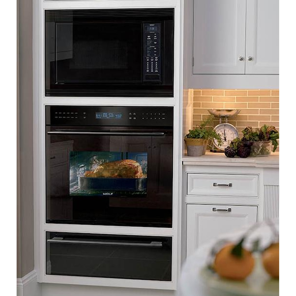 Wolf Microwaves 30" Warming Drawer