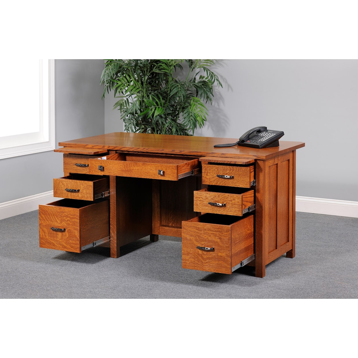 Y & T Woodcraft Coventry Mission 60" Executive Desk